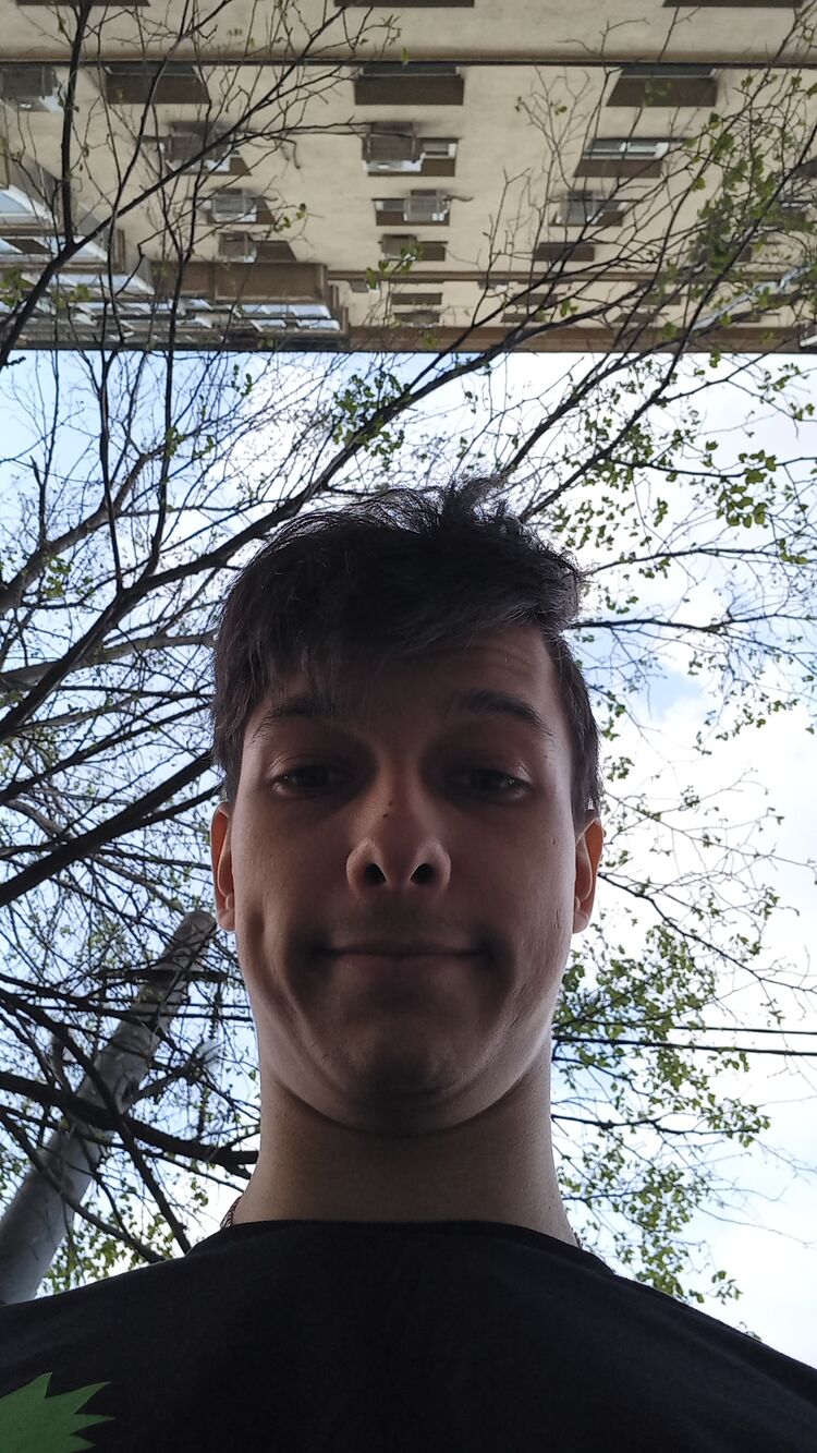  43490986  Mikhail, 20 ,    