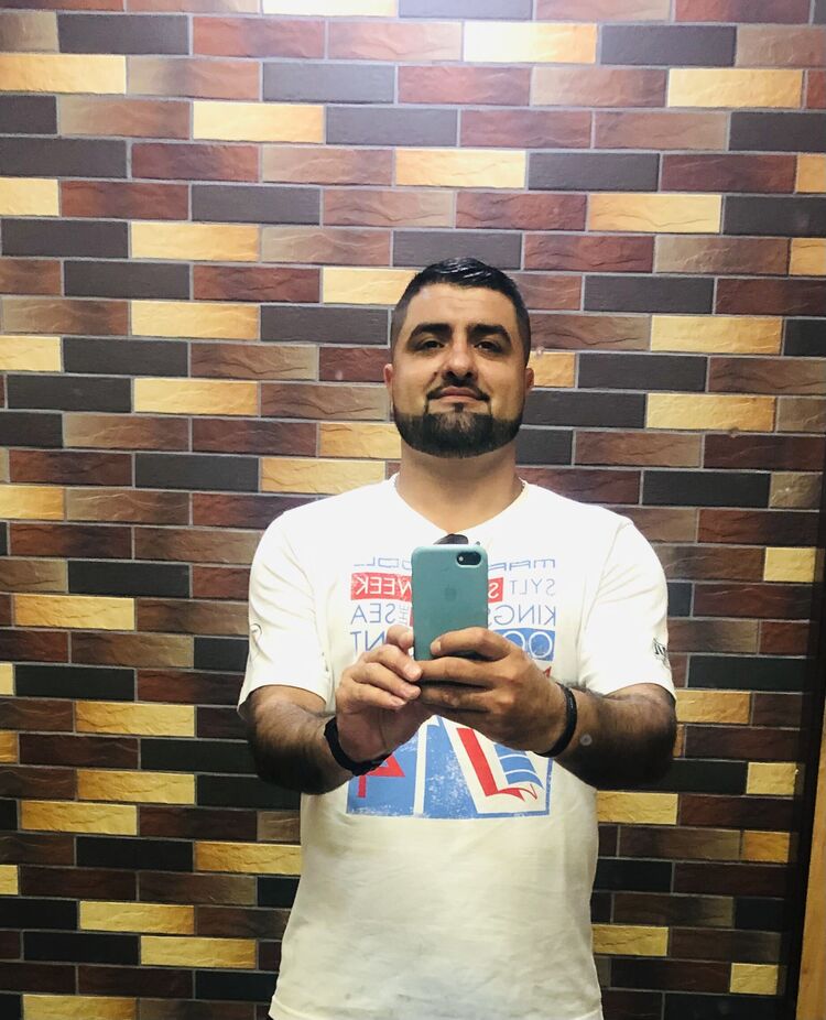  ,   Ali, 37 ,   ,   