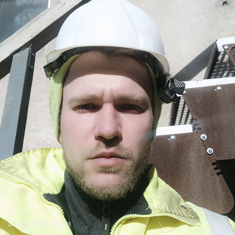  ,   Andrei, 35 ,   ,   , c 