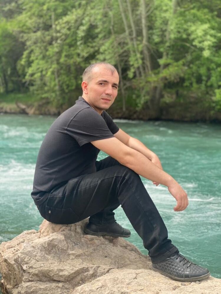  ,   Oleg, 36 ,   ,   
