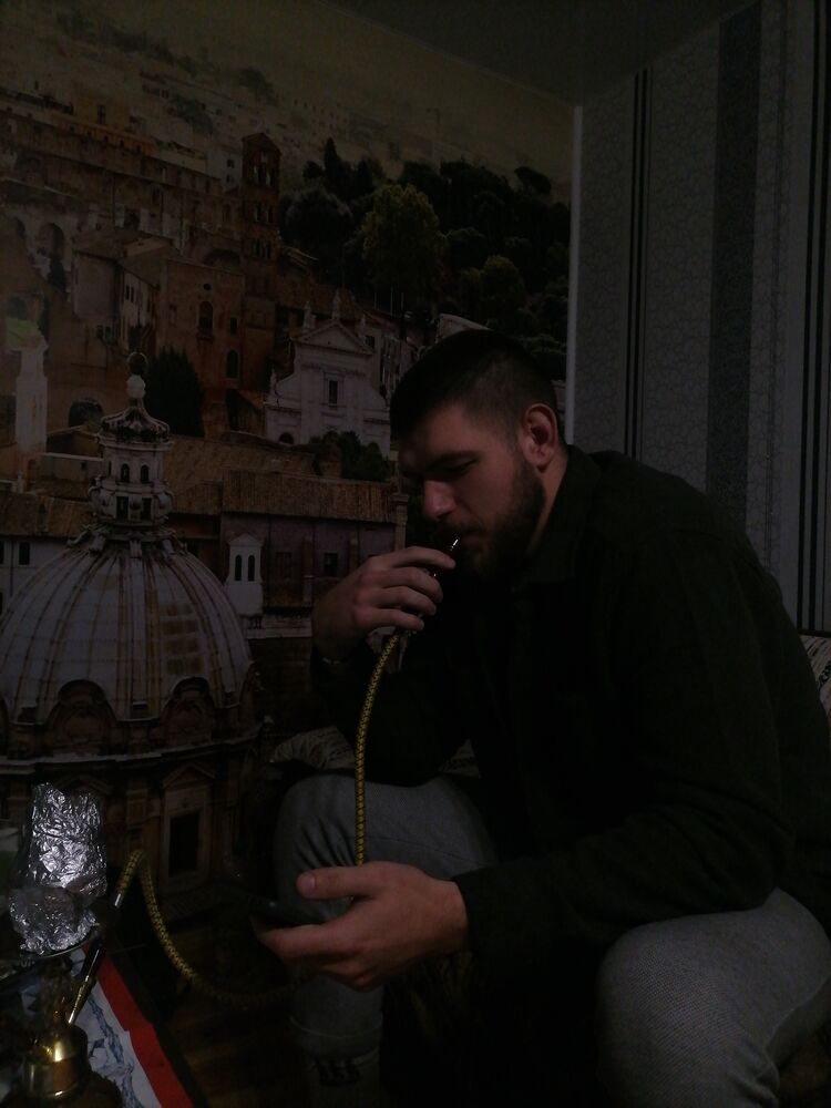  ,   Vlad, 25 ,   ,   , c , 