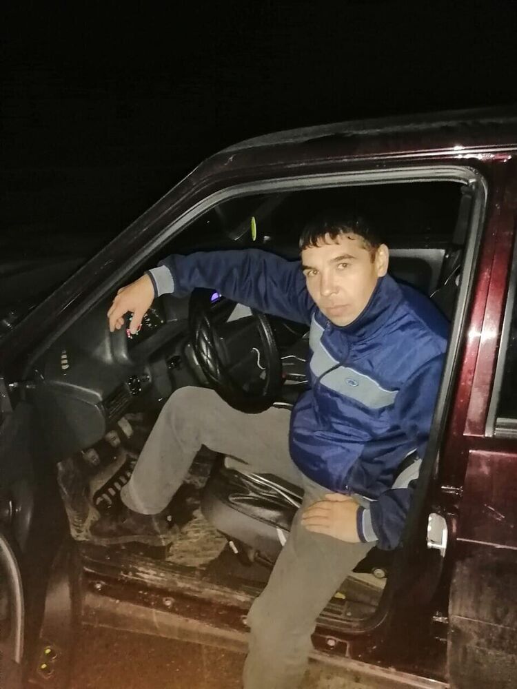  22365906  Mishka, 39 ,    