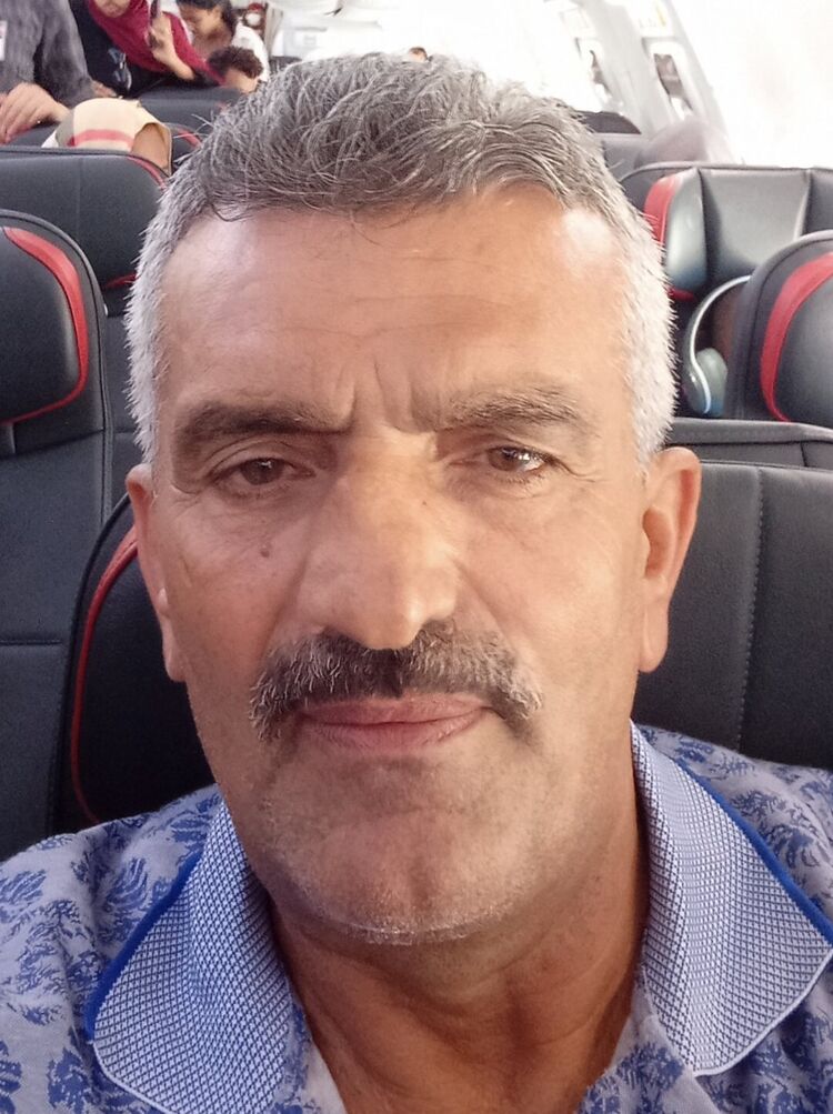  ,   Ali, 55 ,   ,   