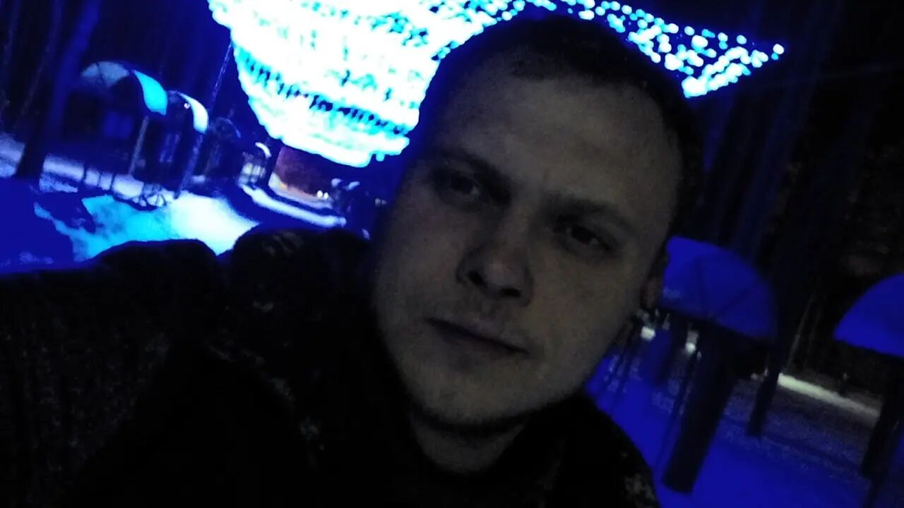  28418686  Pavel, 34 ,    