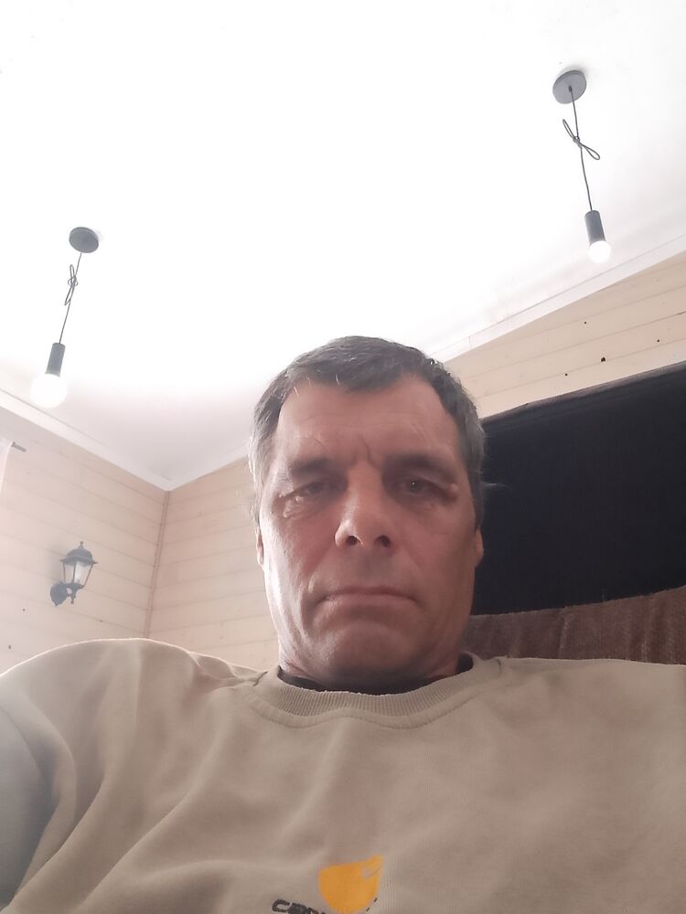  53280036  Vladimir, 46 ,    