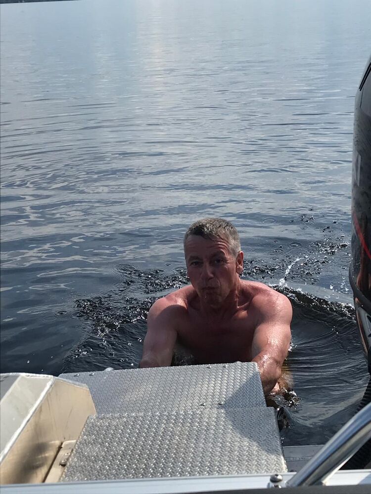  51958006  , 57 ,    