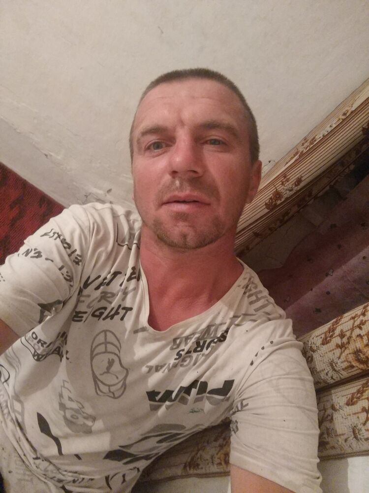  43438856  , 37 ,    