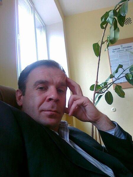  5393496  Serge, 56 ,    -