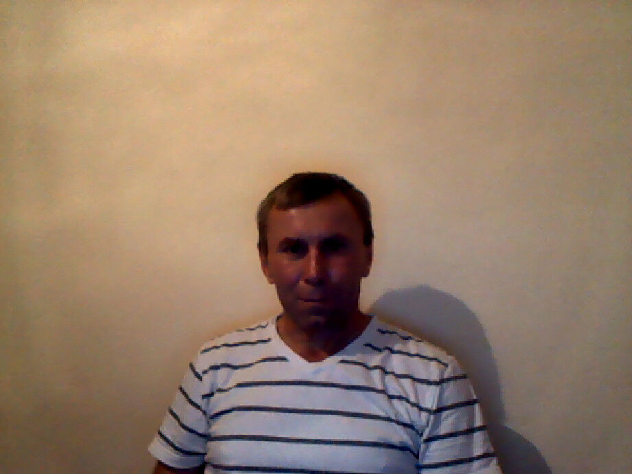  6173646  Viktor, 61 ,    