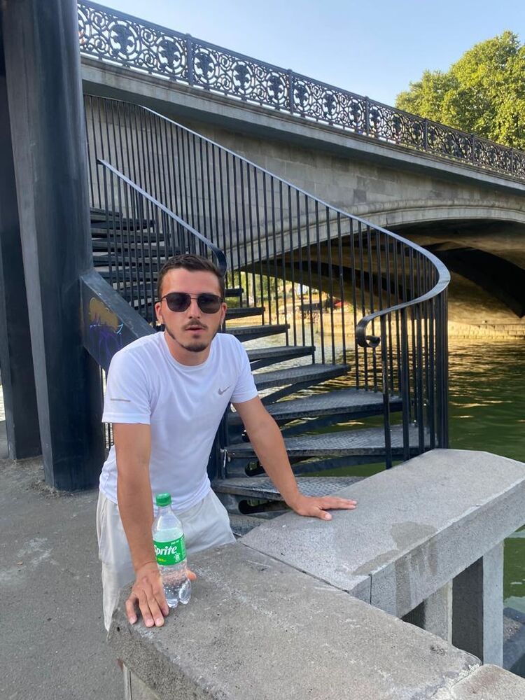  52982086  Aslan, 27 ,    