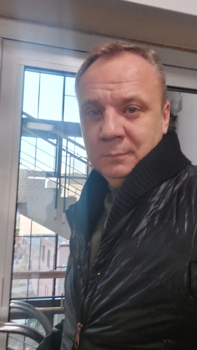  31417496  , 47 ,    -