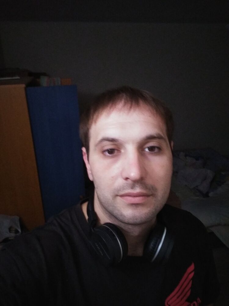  13011656  , 38 ,    
