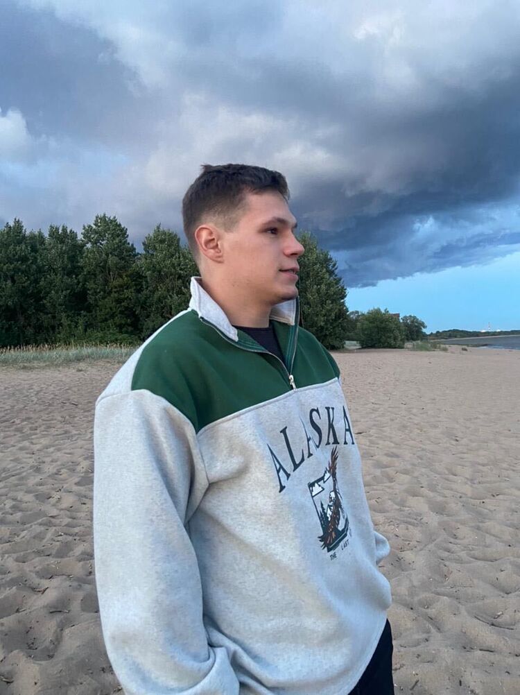  33799566  Gleb, 27 ,    -