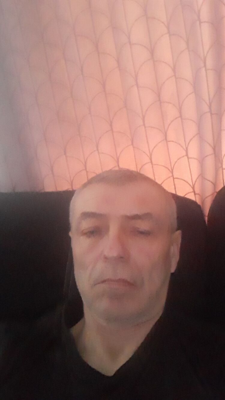  42802456  , 57 ,    