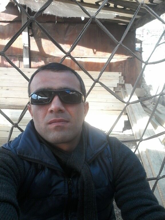  ,   Goga, 41 ,   ,   , c 