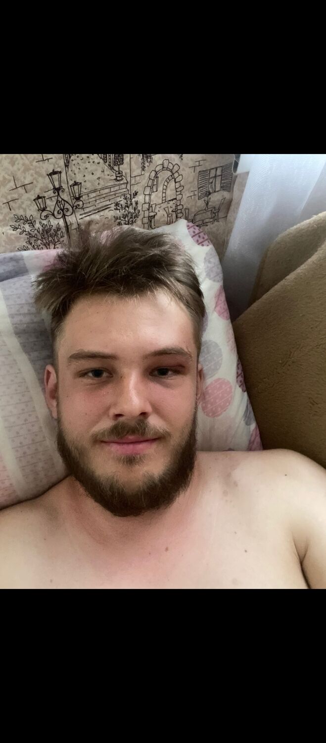  39634196  Pavel, 29 ,    