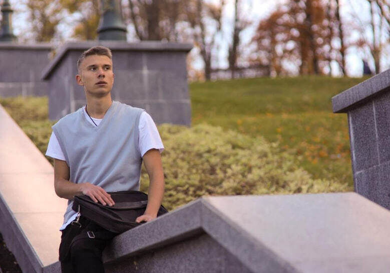  53682886  , 24 ,    