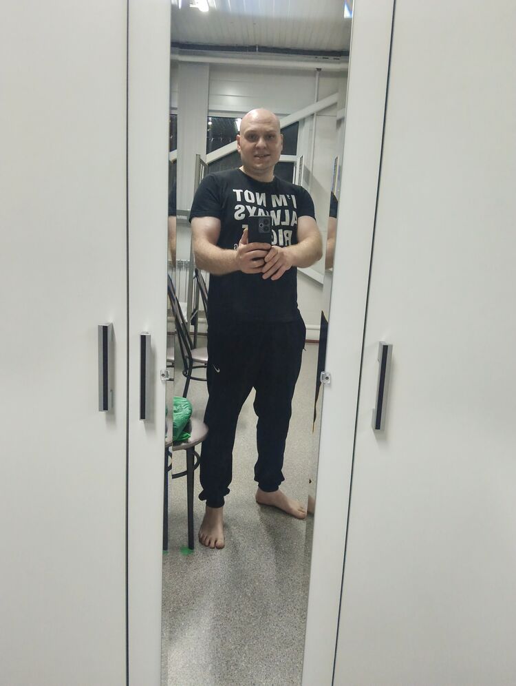  53208496  Vladimir, 28 ,    