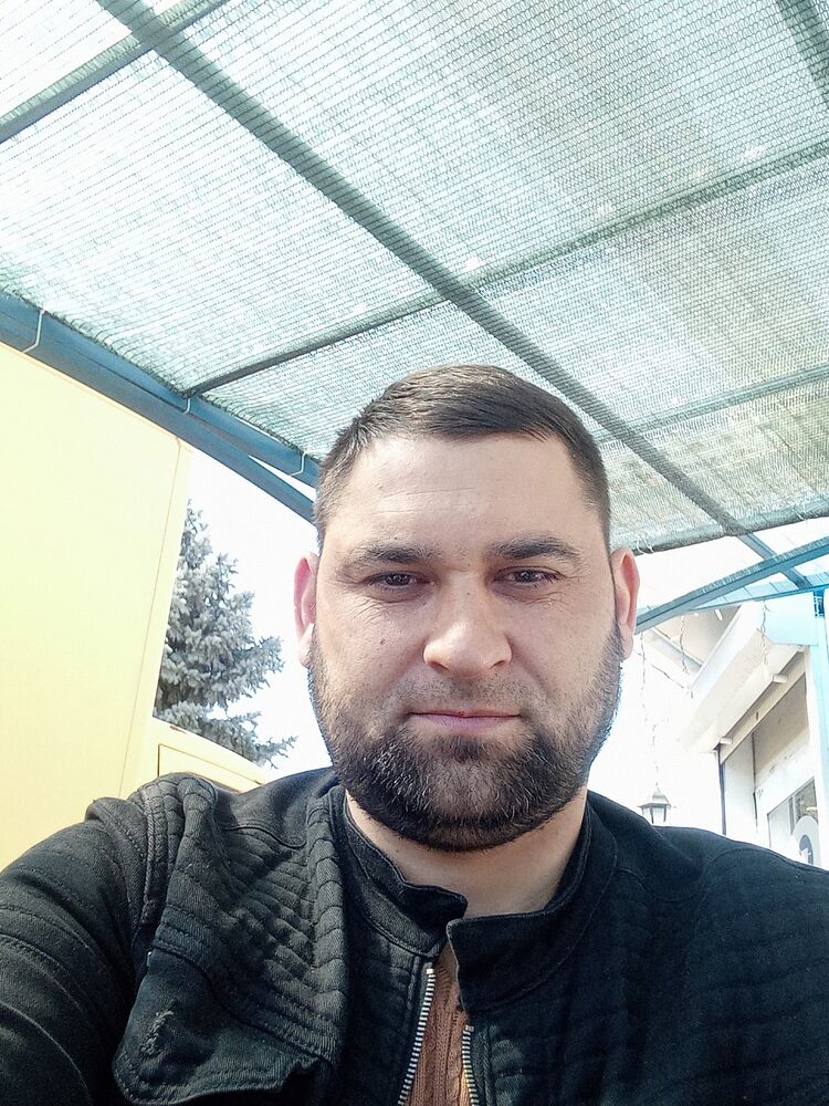 ,   Valentin, 39 ,   ,   , c 