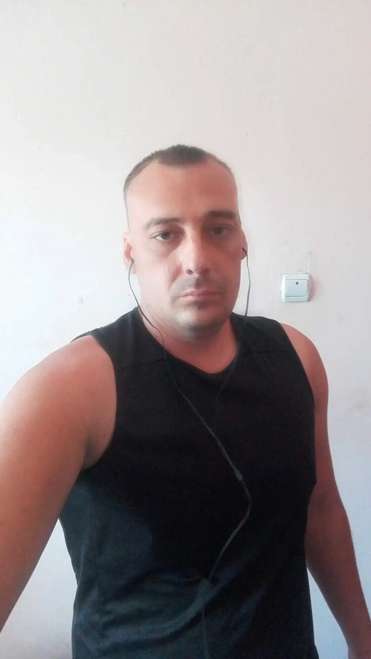  46433586  , 35 ,    