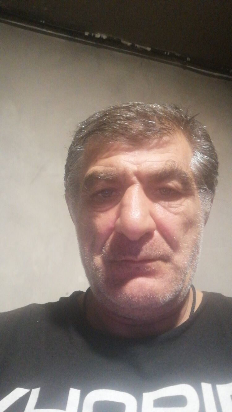  42004886  , 56 ,    
