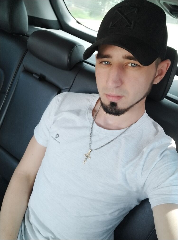  52672316  Vanek, 25 ,     