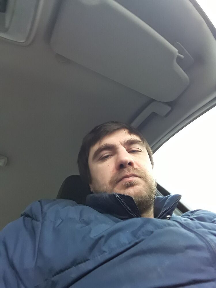  22570896  , 49 ,    