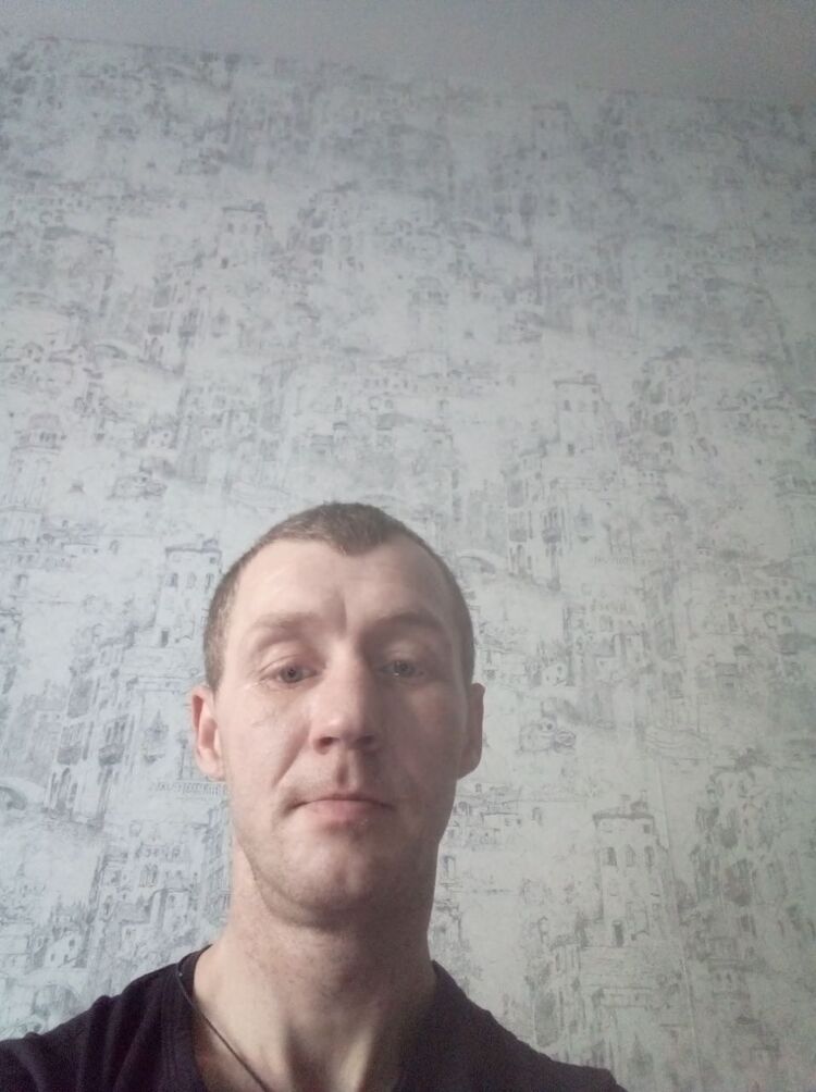  33462476  , 44 ,    