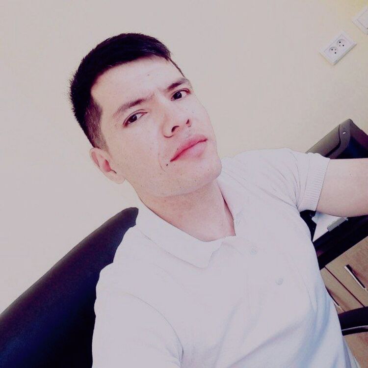  40606956  , 32 ,    