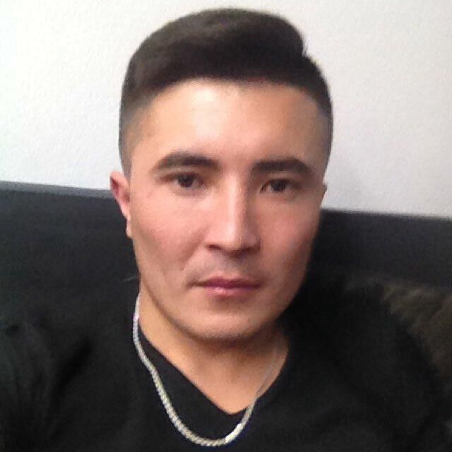  ,   Erlan, 33 ,   ,   , c 