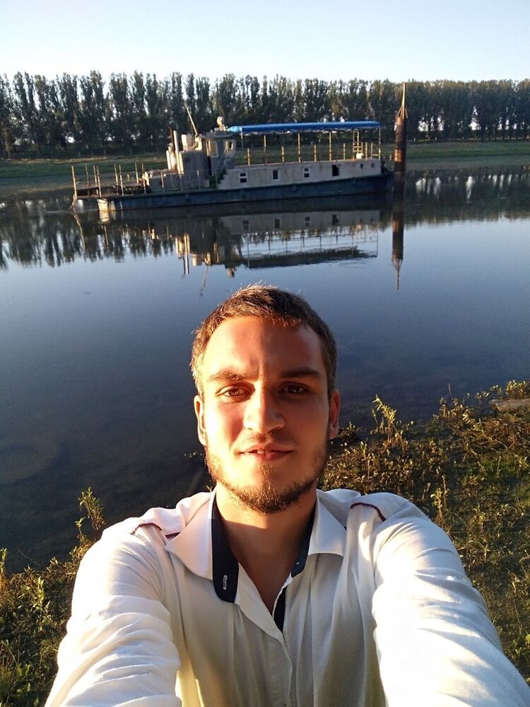  ,   Alexei, 31 ,   ,   , c 
