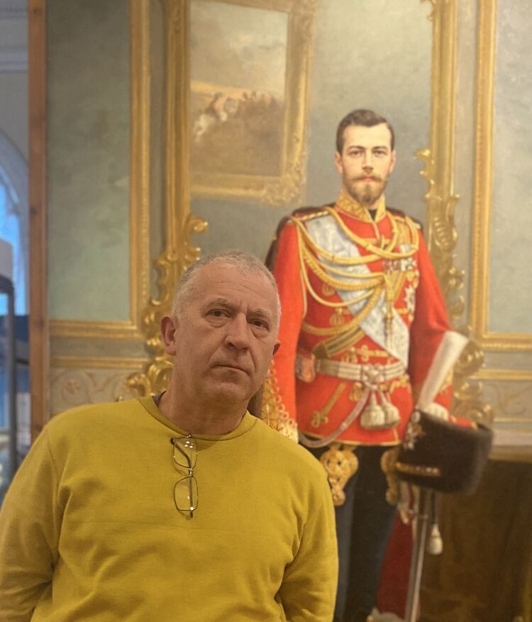  54560046  Robert, 57 ,    