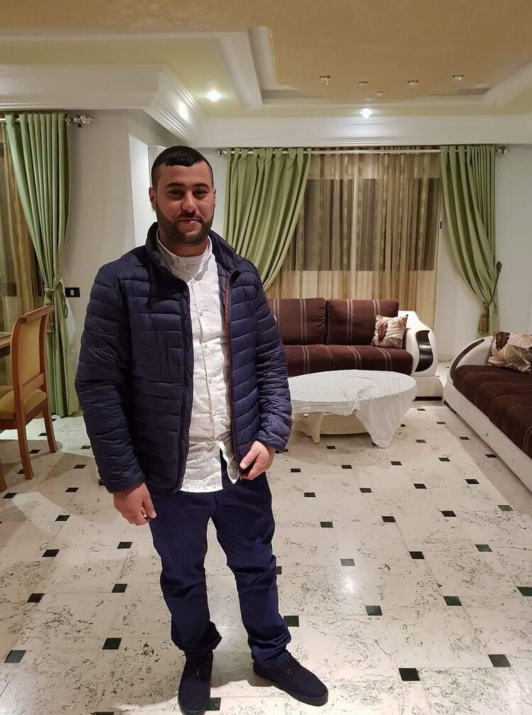 ���� 37306486 ������� Heni, 35 ���, ���� ���������� � Tunis