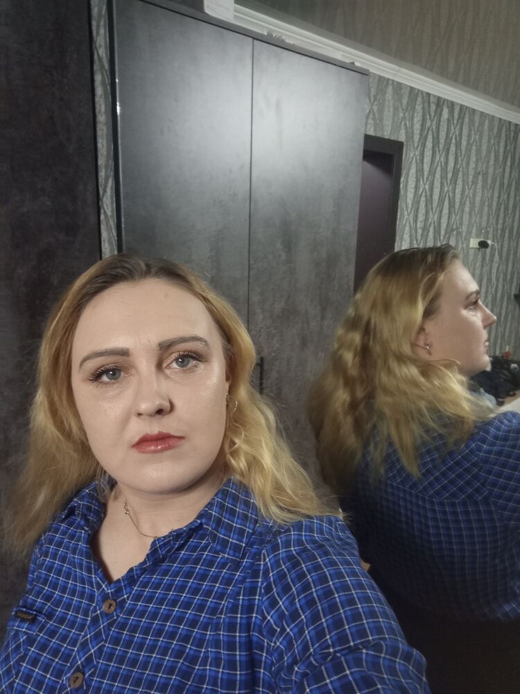  49255636  Anastasia, 30 ,    