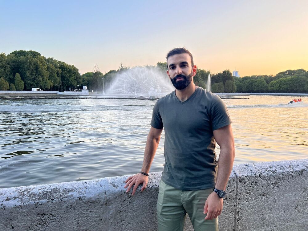  ,   Yaseen, 30 ,   ,   , c 