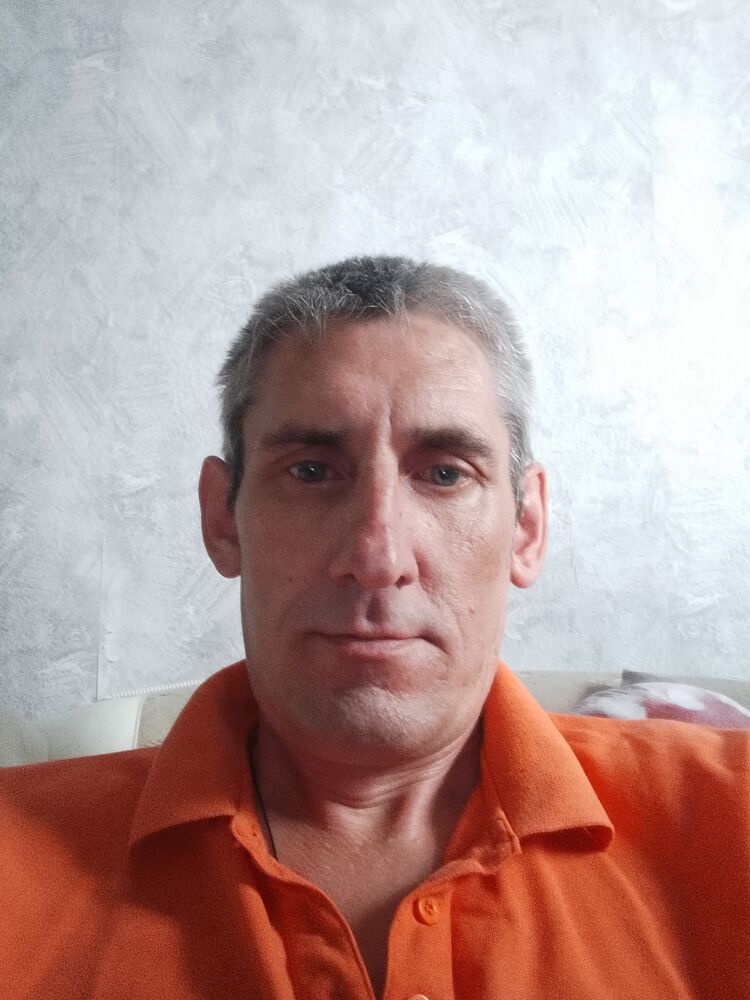  52702696  , 45 ,    