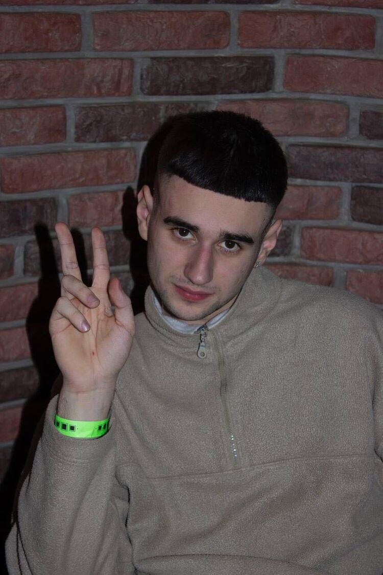  36679936  Gosha, 22 ,    