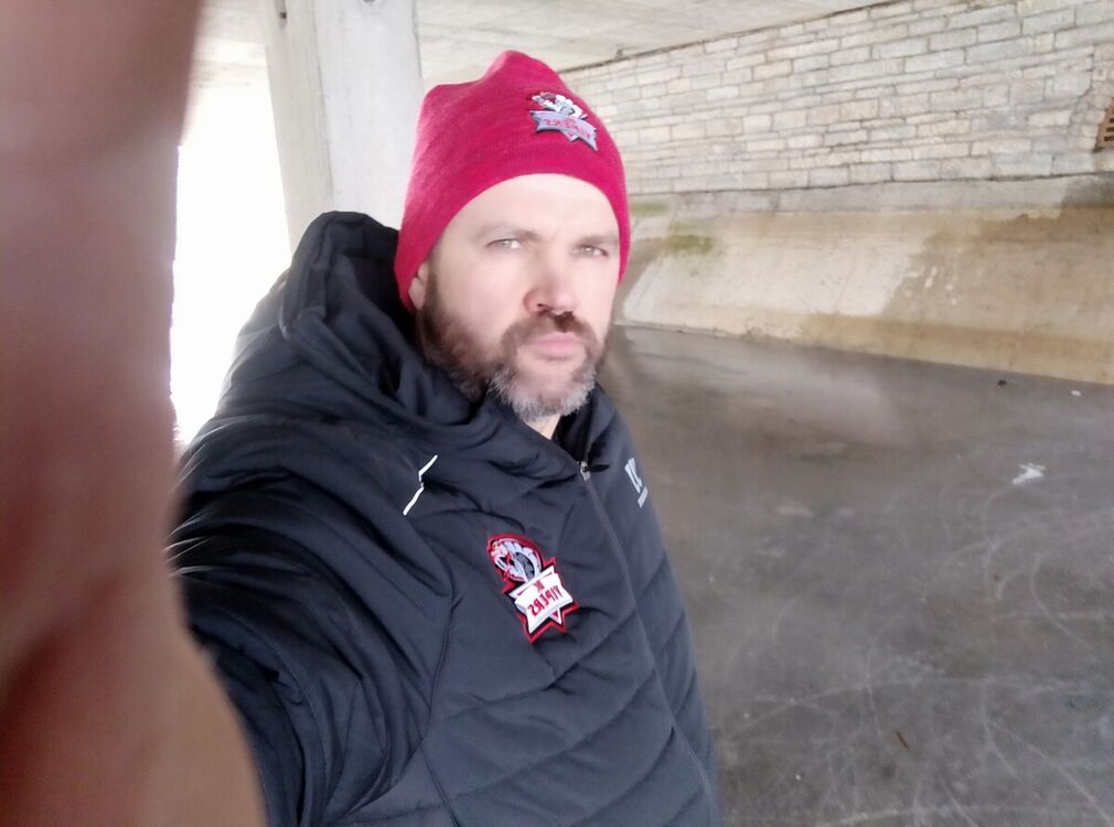  22523646  Sergei, 51 ,    