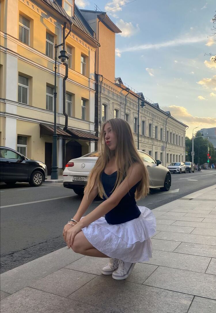  49353576  , 21 ,    