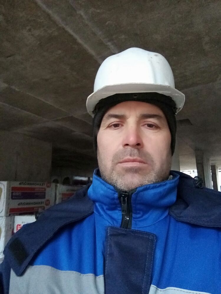  18873646  Akbar, 48 ,    