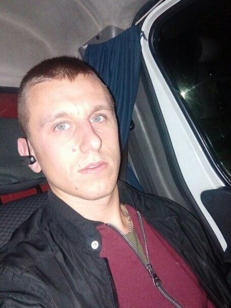  10847146  , 32 ,    Skoczow