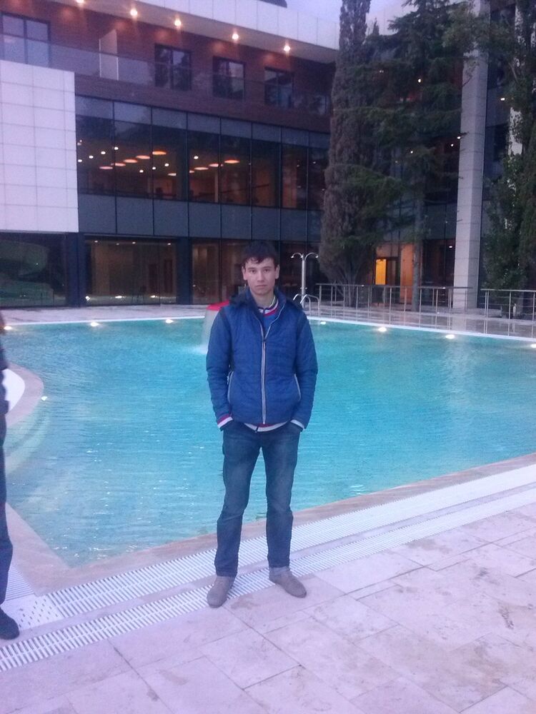  5095766  Dima, 34 ,    