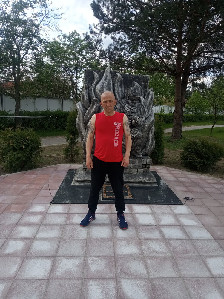  23856506  Igor, 45 ,    