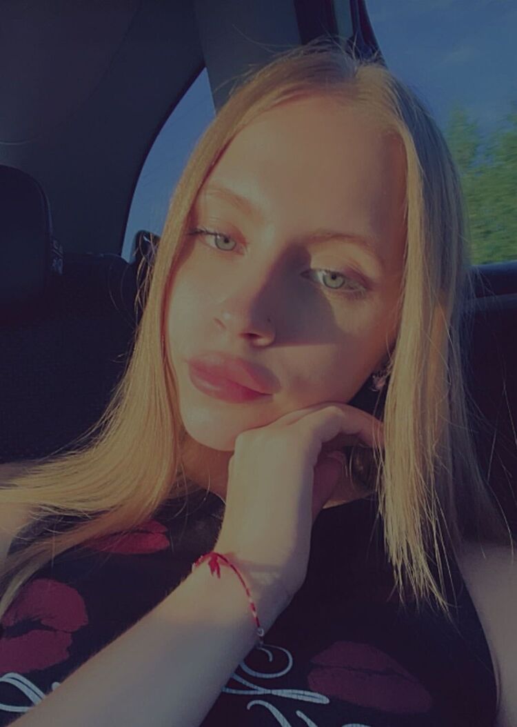  53765786  Alina, 21 ,    
