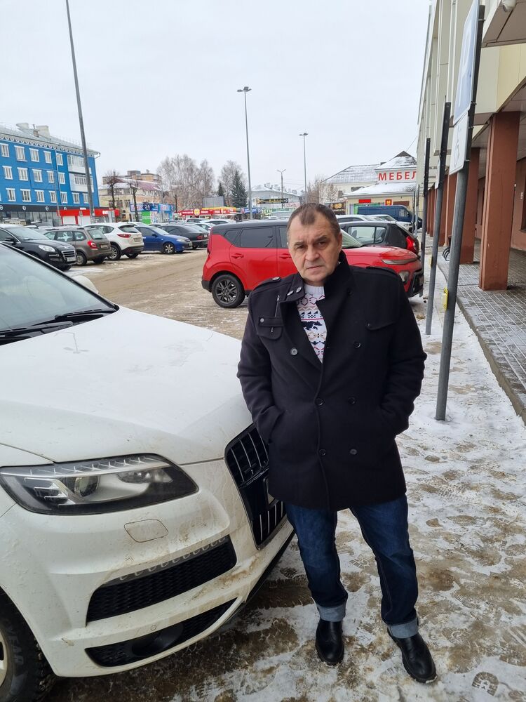  ,   Alex, 57 ,   ,   
