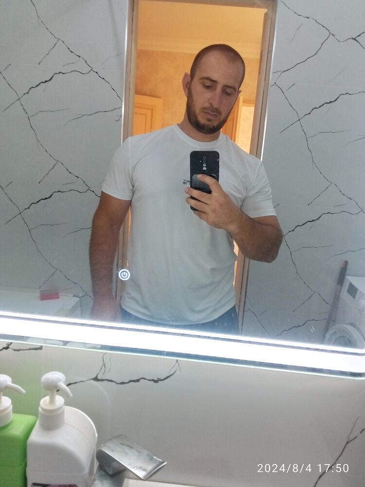  47666466  Ilyas, 29 ,    Deleted
