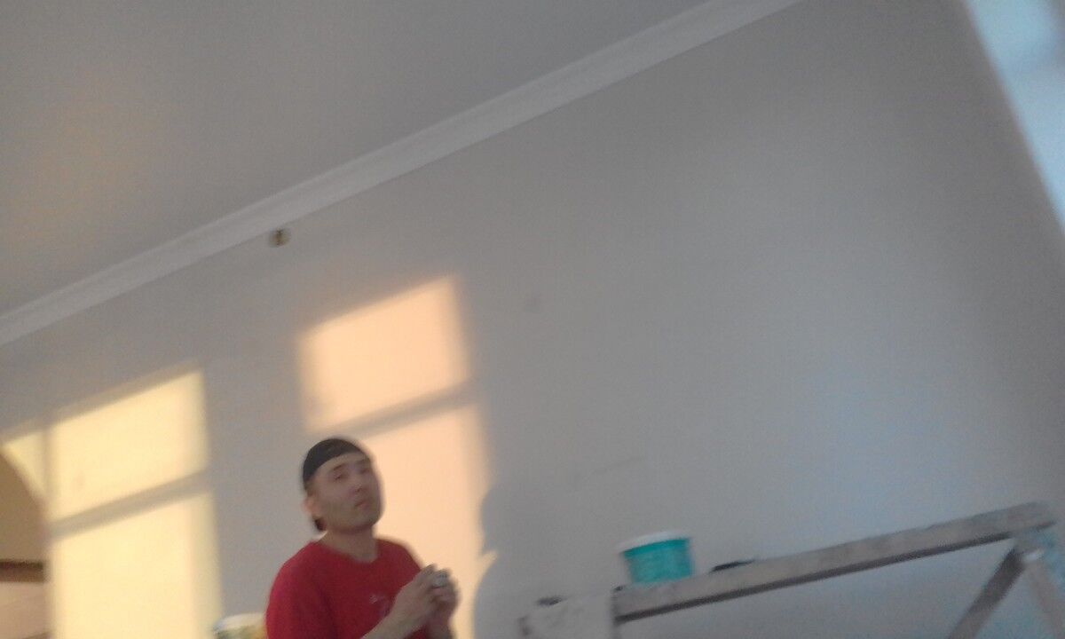  ,   Azat, 42 ,   ,   , c 