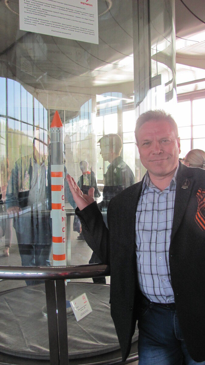  6984866  Oleg, 52 ,    