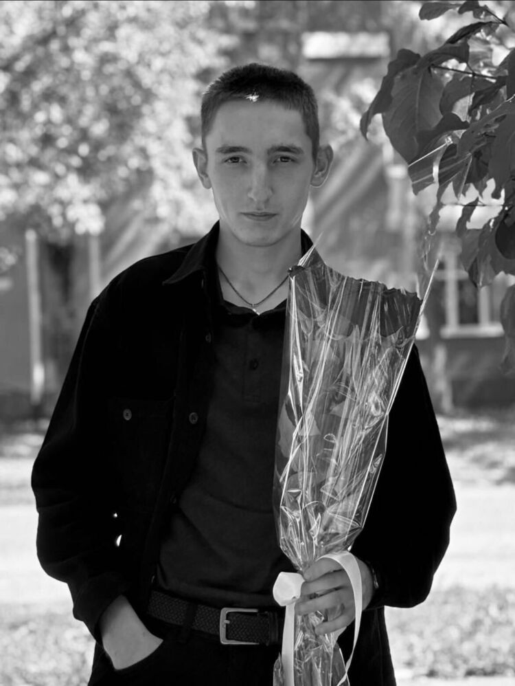  53525856  , 20 ,    --