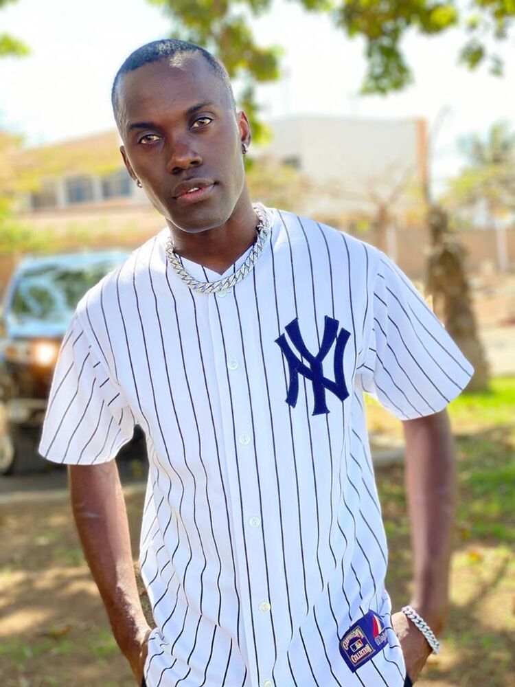  Bissau,   James, 32 ,   ,   